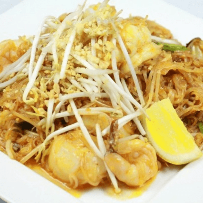 Seafood Pad Thai.