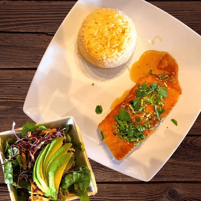 Salmon with 2 Sides.