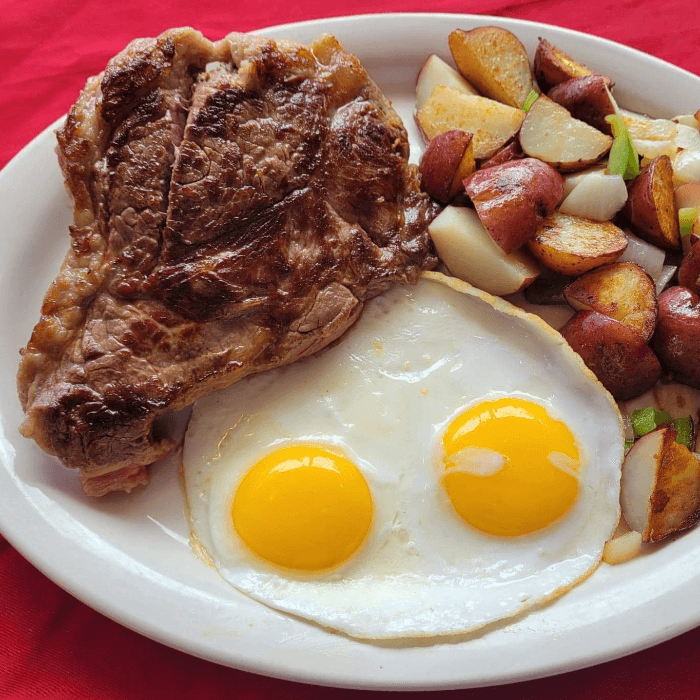 Classic American Eats: Burgers, Pancakes, Tacos