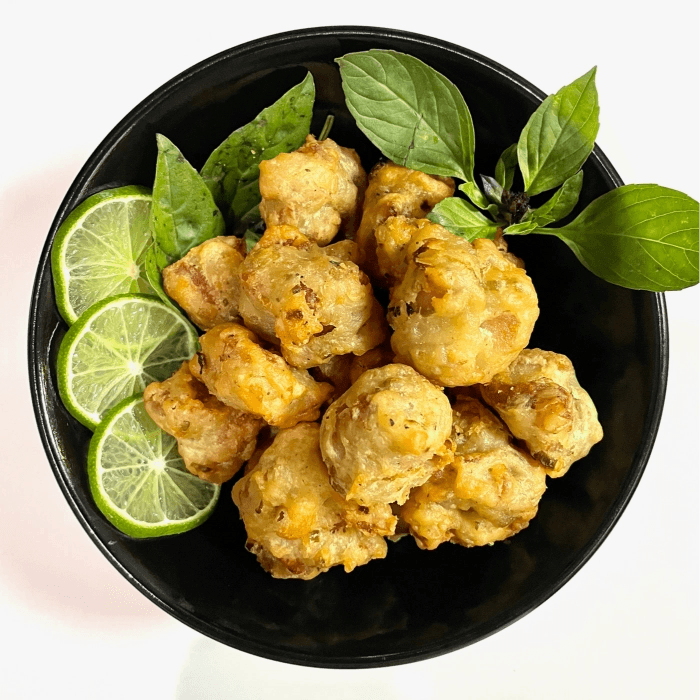 A7 BASIL POPCORN CHICKEN / Gà Popcorn.