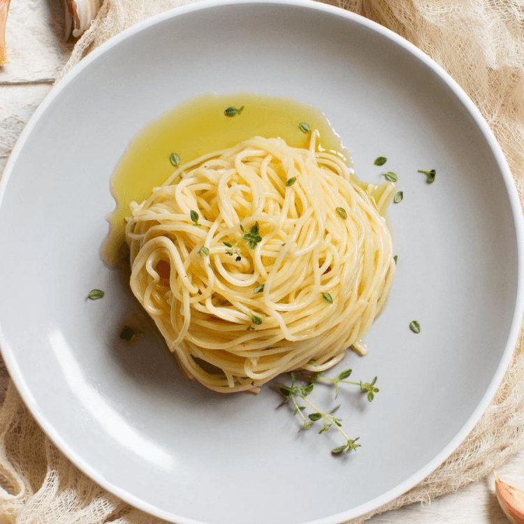 Spaghetti with Garlic Oil