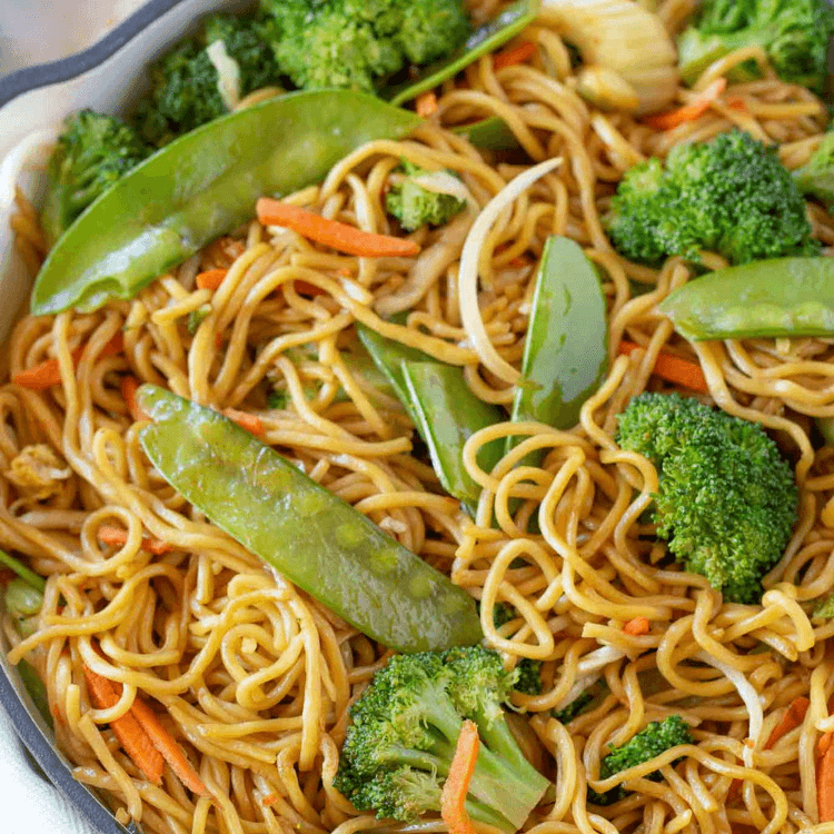 Vegetable Chow Mein 菜炒麵