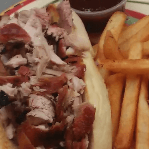 Delicious Chicken Sandwiches: BBQ and American Flavors