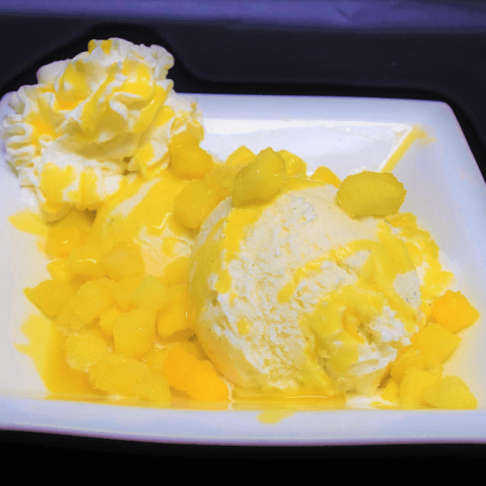 Mangos & Cream