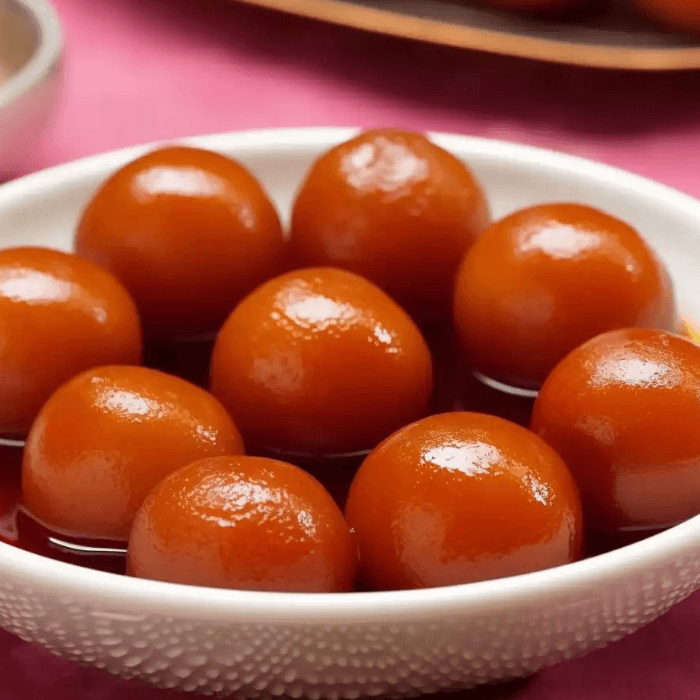 Gulab Jamun (4 pcs)