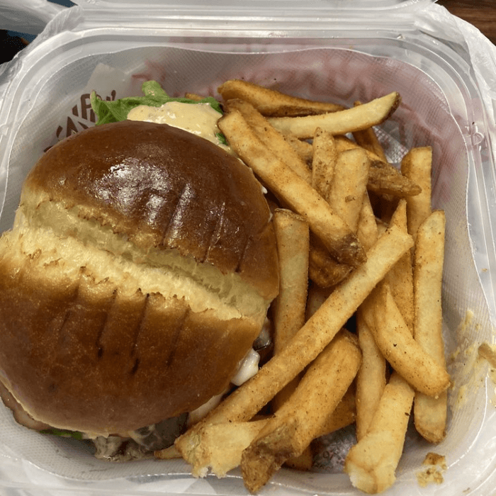 Bacon Cheeseburger: A Classic American Favorite