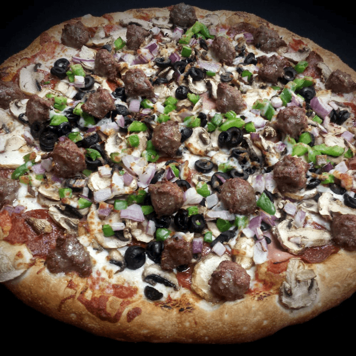 Pan Pizza: A Crispy, Cheesy Delight