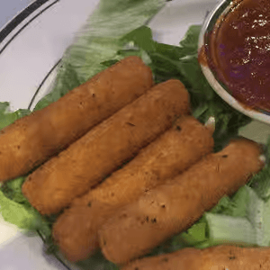 Golden Mozzarella Sticks: A Cheesy Delight