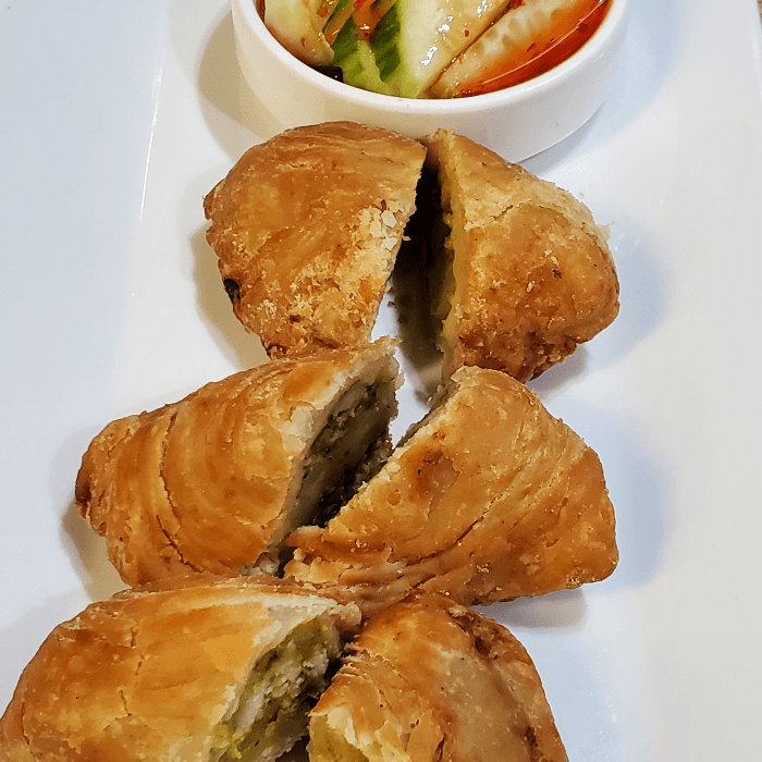 Chicken Curry Puff (Appetizer)
