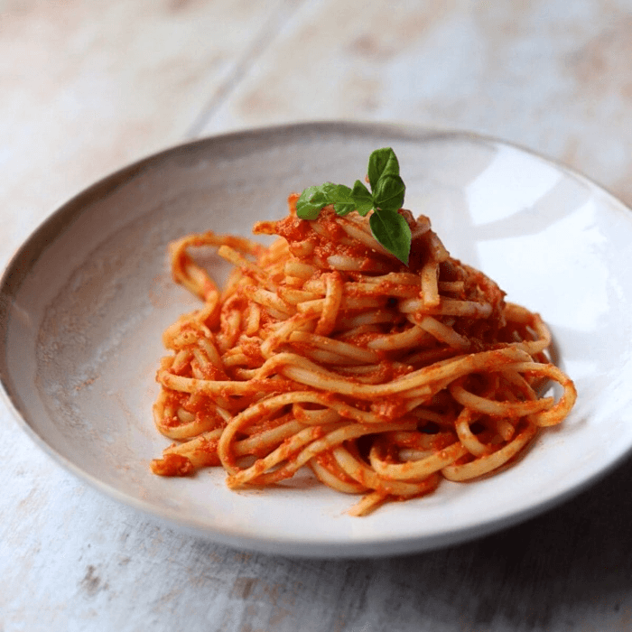 Spaghetti or Ziti with Tomato Sauce