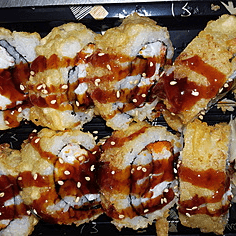 Spicy Crabmeat Tempura Cut Roll.