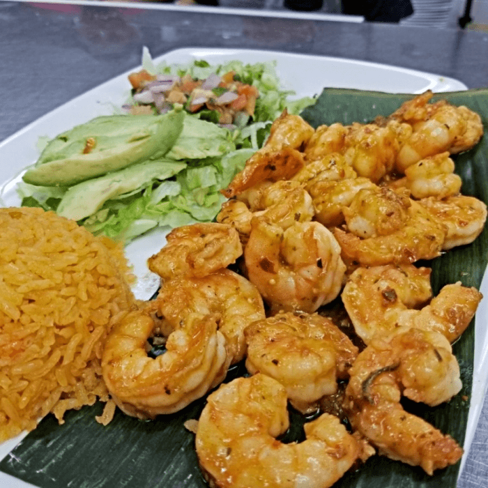 L-Camarones El Mexicano.