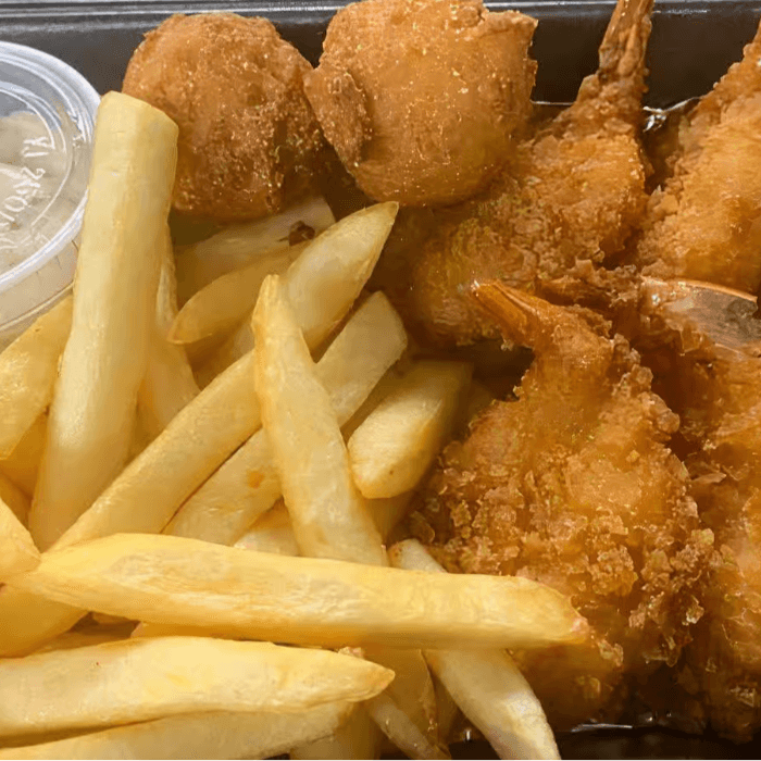 Shrimp Basket with French Fries