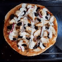 White Sauce Halal Shawarma Pizza (Medium 14")