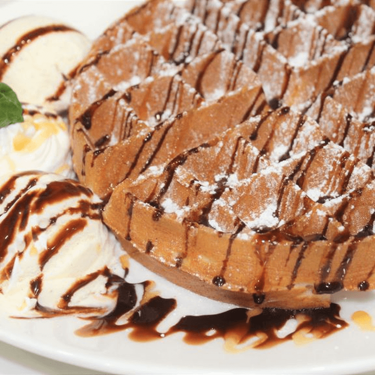 A La Mode Waffle