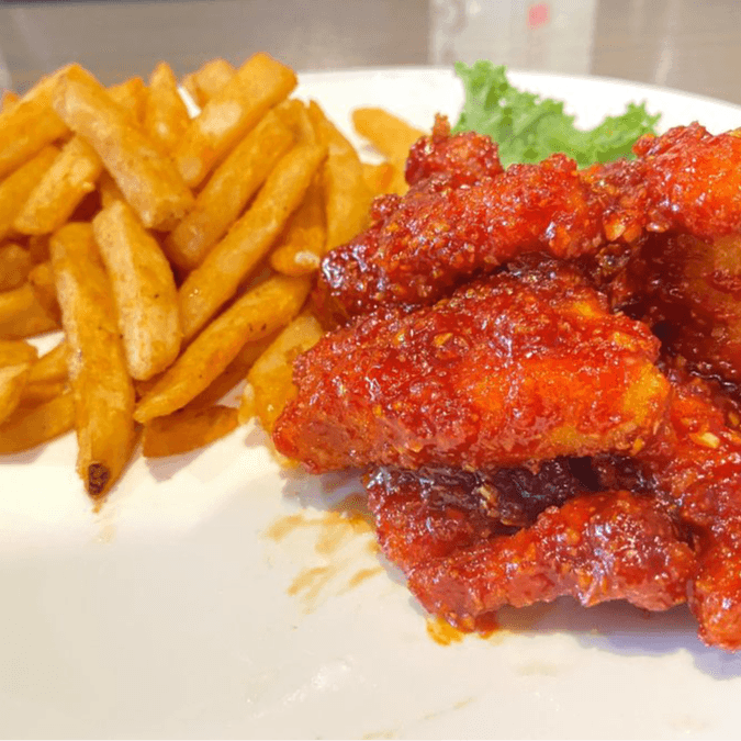 Spicy Korean Boneless Chicken w. Spicy Seasoned Fries