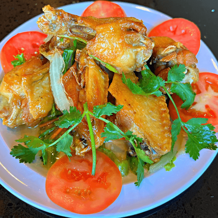 A6. Crispy Chicken Wings (6 per order) (Canh Ga)
