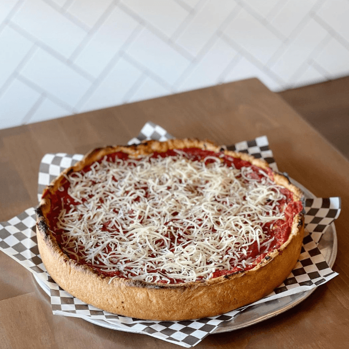 BBQ Chicken Deep Dish Pizza 12" (8 Slices)