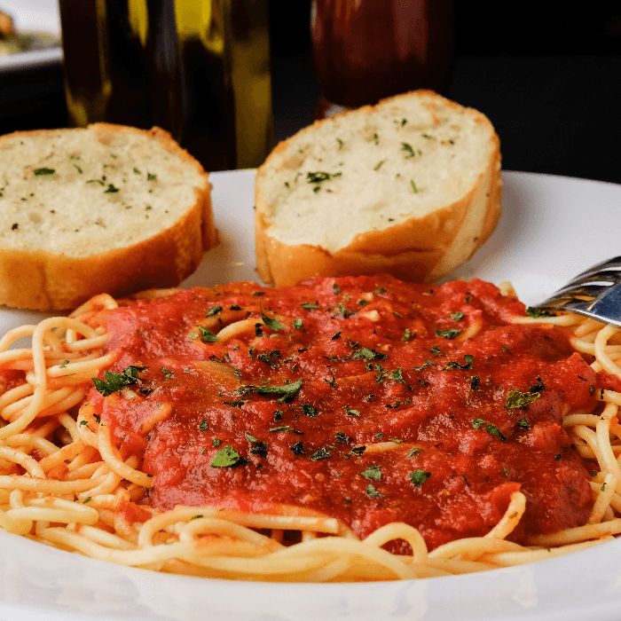 PASTA Spaghetti with Sauce (8-10)