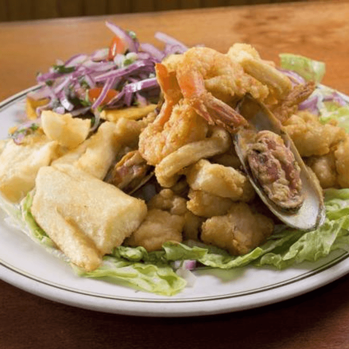 Jalea Mixta De Pescado Y Mariscos