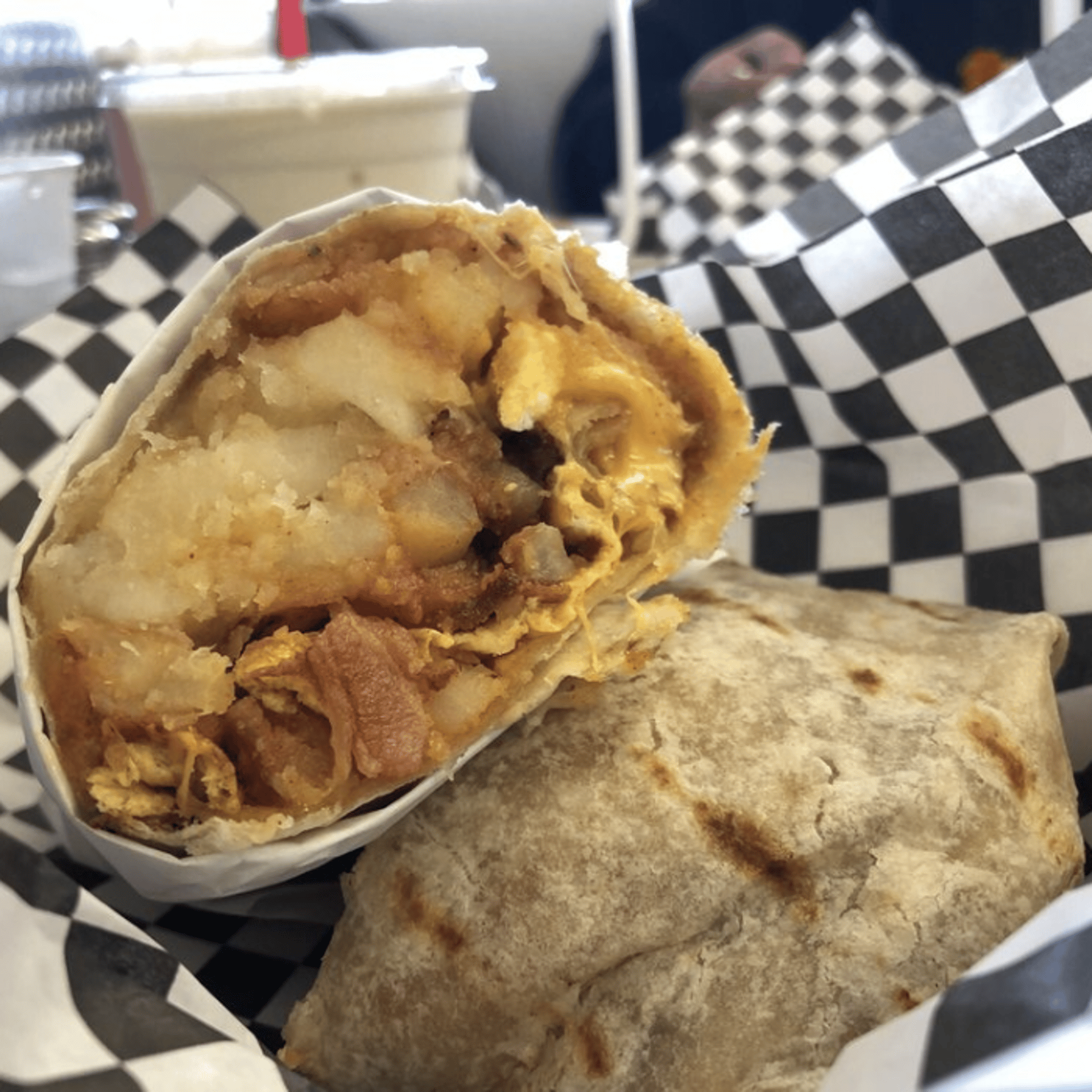 Best Diner in Van Nuys, CA | Beeps Fast Food | Diner near me
