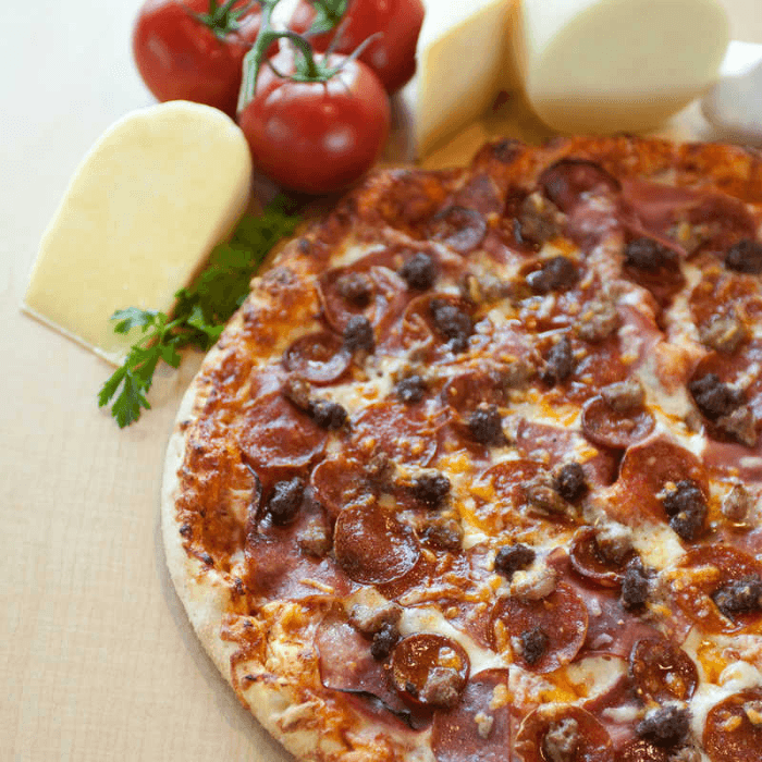 California Veggie Pizza (Medium)