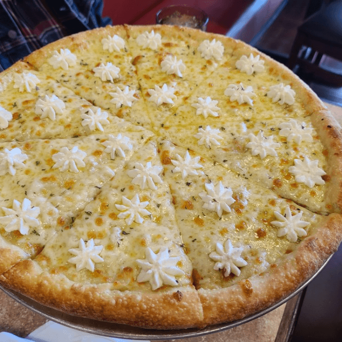 White Pizza (Medium 12'' (6 Slices))