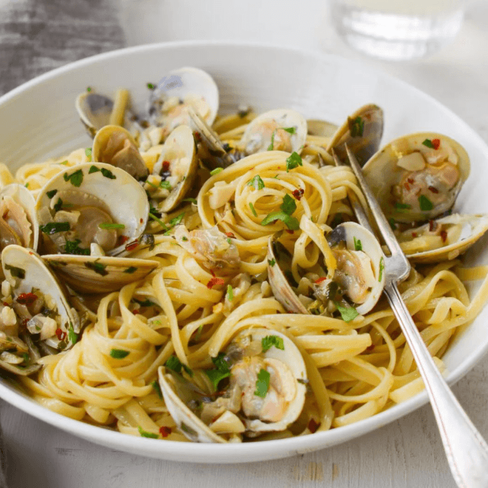 Linguini with Clams