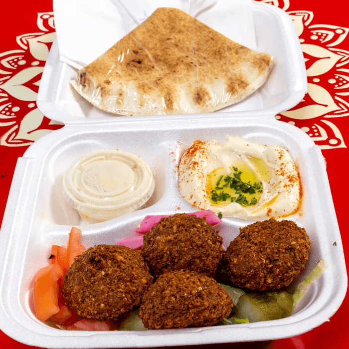 Falafel (4 Pieces) with Pita