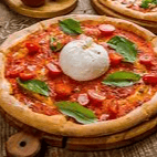 pizza pomodoro e burrata (Large)