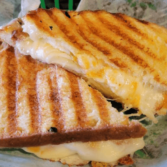 Gourmet Grilled Cheese: A Cheesy Delight