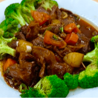 R04. Taiwanese Braised Beef 紅燒牛腩.