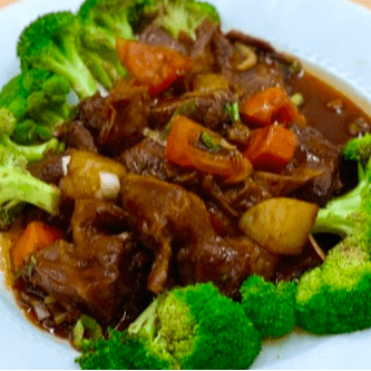 R04. Taiwanese Braised Beef 紅燒牛腩