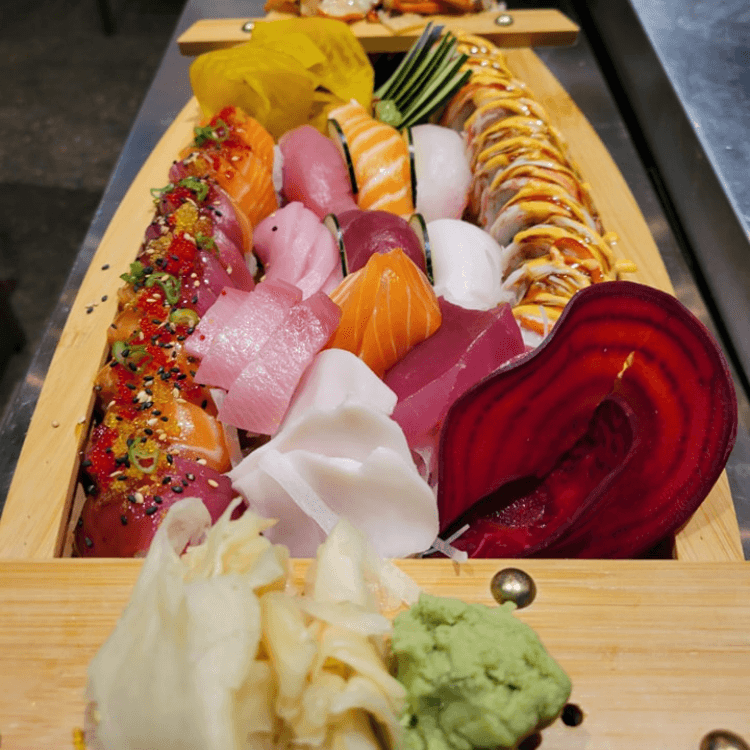 DTR Sushi Boat.