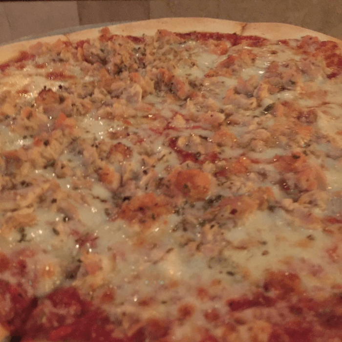 Clam and Garlic Pizza (Large)