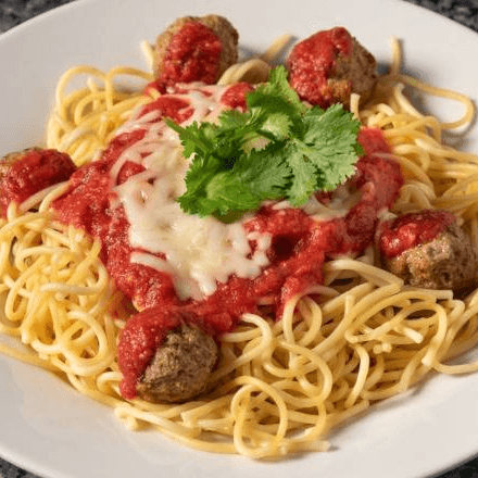 Spaghetti with Meatballs Entrée