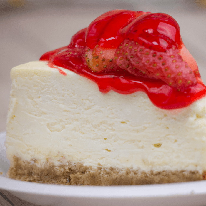 Classic Cheesecake with Strawberry