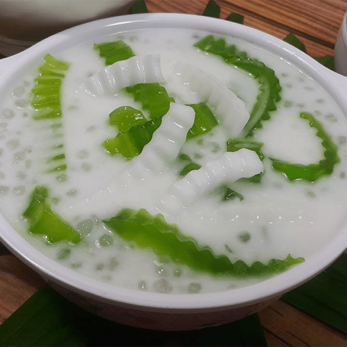 C7. Green Bean Jelly Dessert w Coconut Milk