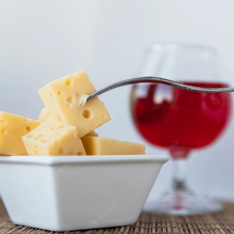 CHEESE SLICE W/DRINK.