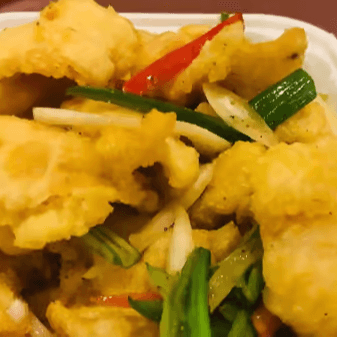 Fish Fillets Sauteed with Fried Garlic and Peppers 避风塘鱼