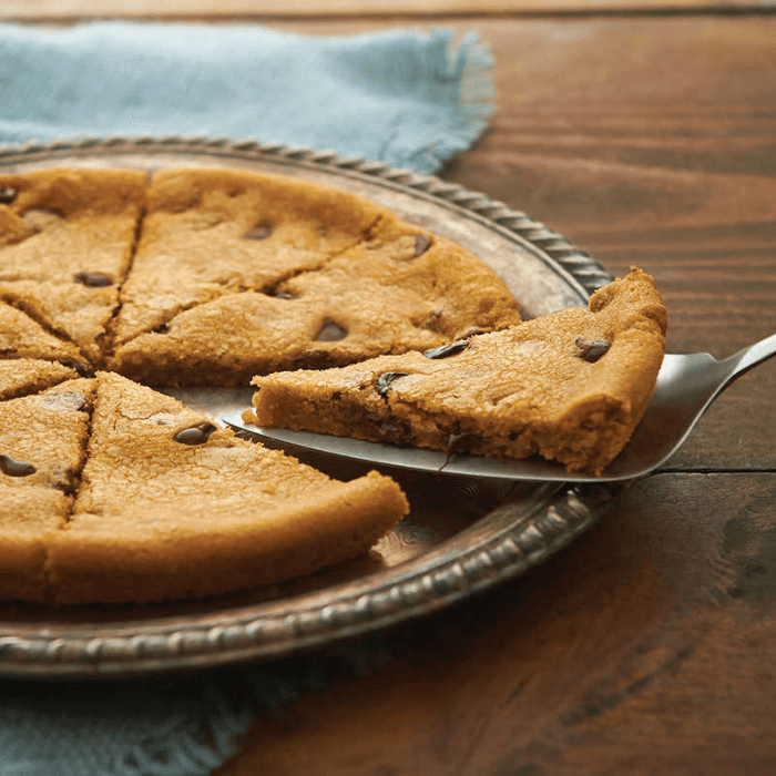 8" Chocolate Chip Pizza Cookie