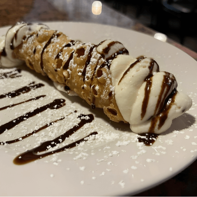 Cannoli.