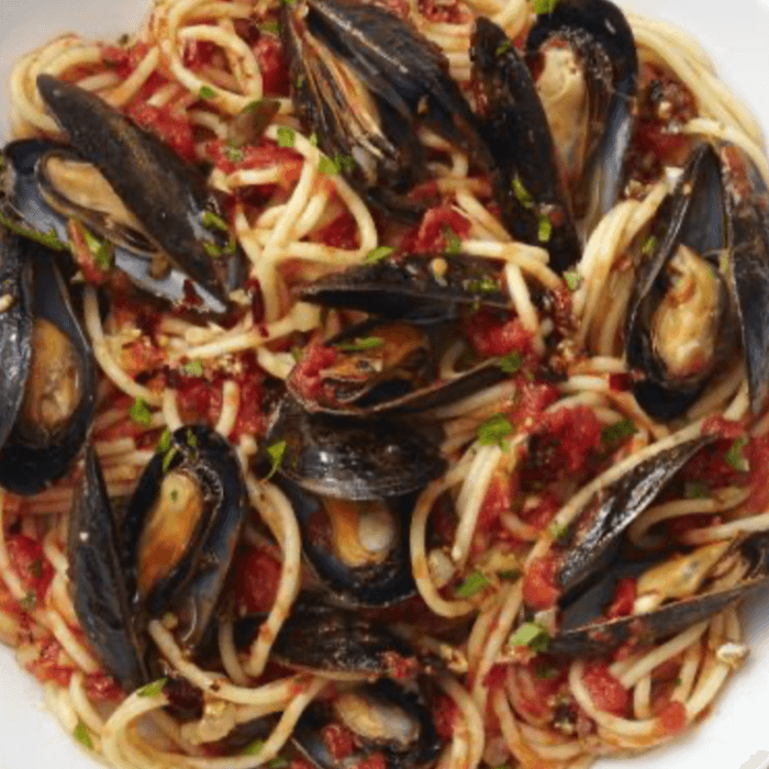 Mussels alla Siciliana