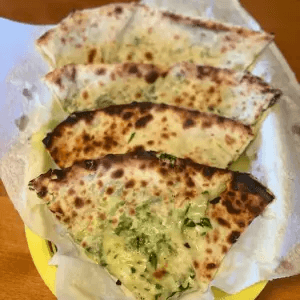 Spinach and Cheese Naan 