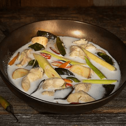 Tom Kha Kai (Spicy Chicken Coconut Soup)