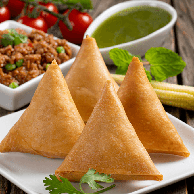 Onion Samosa (4pcs) 