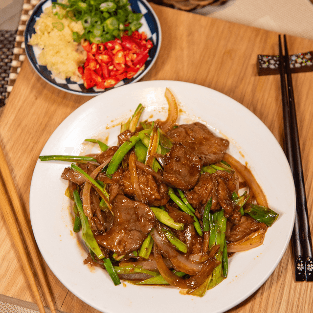 1. Mongolian Beef 蔥爆牛肉