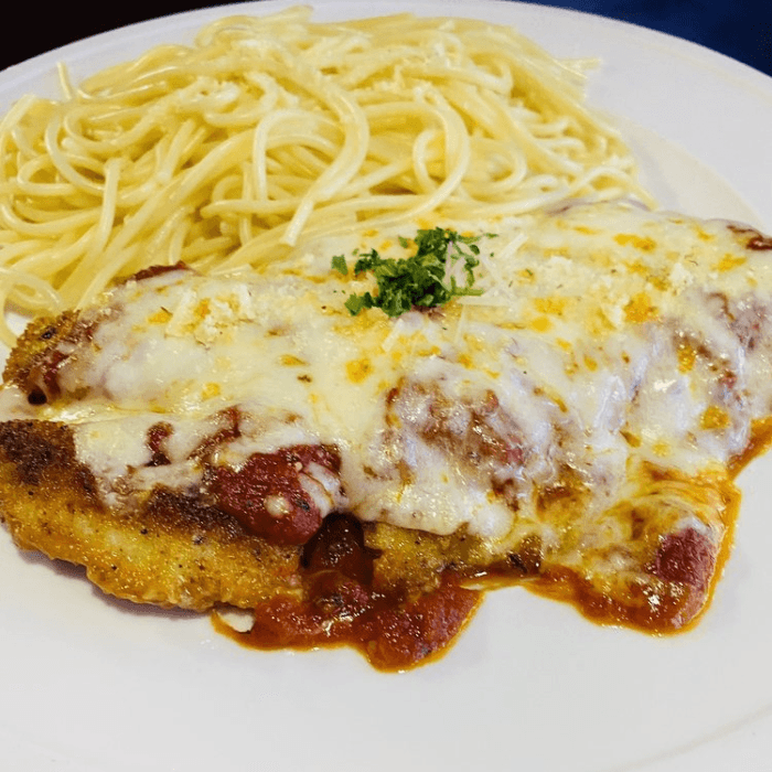 Chicken Parmigiana Entree