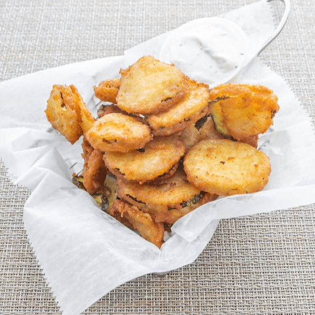 Crispy Fried Pickles: A Tasty Appetizer Option
