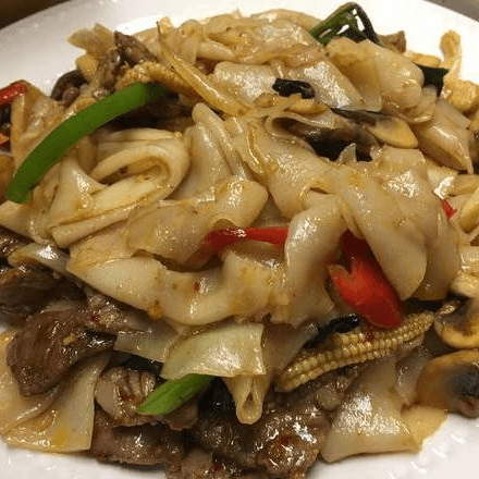 38. Pad Num Prik Pow Noodles.